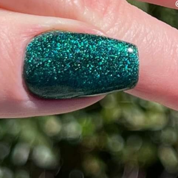 Sparkle & Co 1 oz Nail Dip Powder dp. 216 Happy Holly-days - Picture 3 of 4